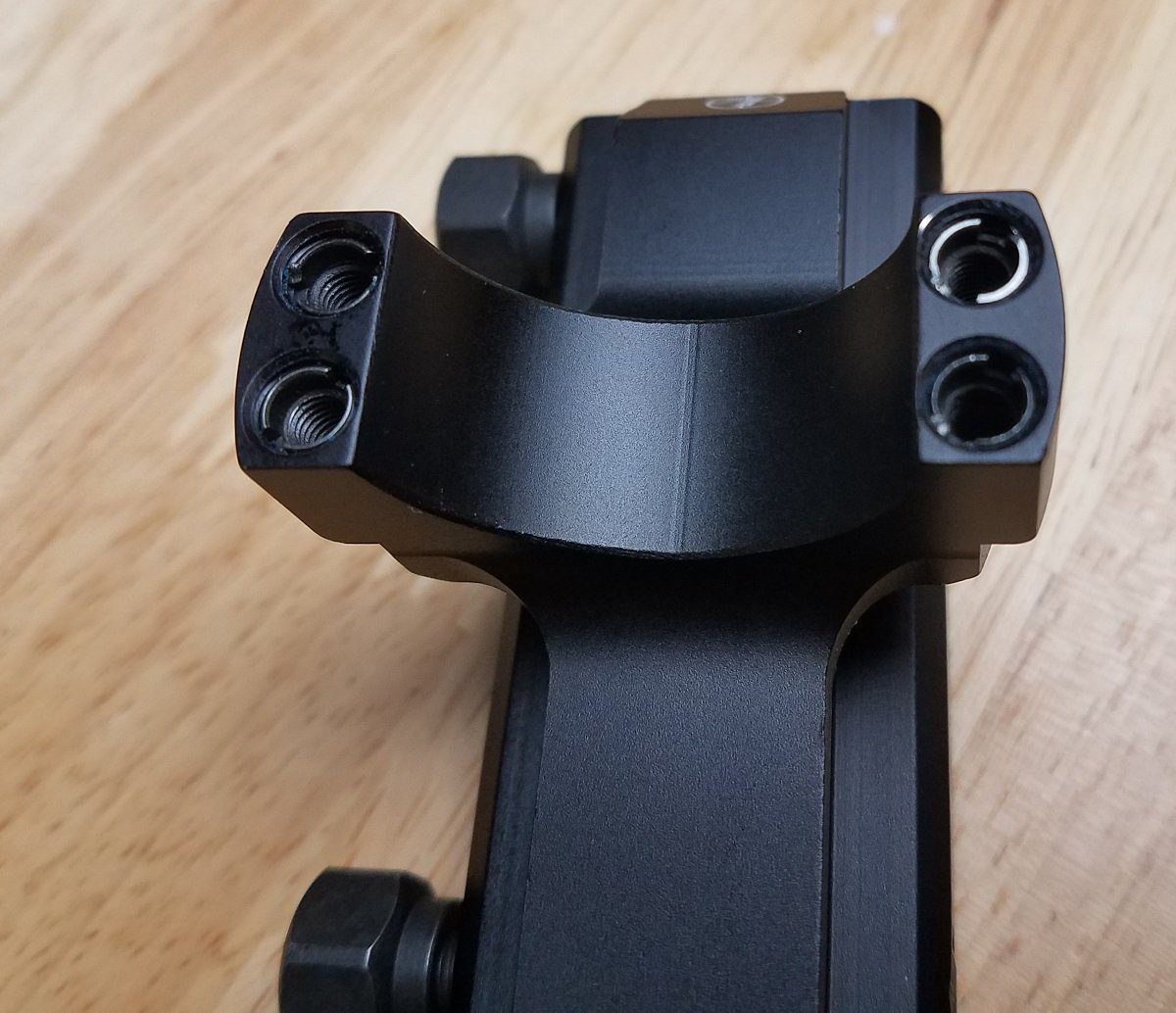How to pick The Best AR 10 Scope Mount Hold Right Edge